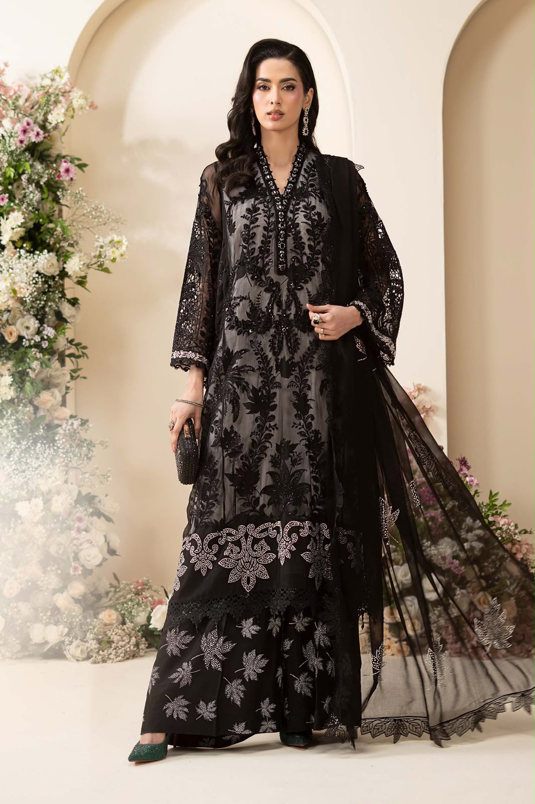3 Piece Embroidered Chiffon Suit (Black-Small)