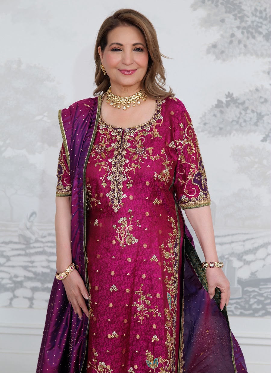 Farah Talib Aziz (Bita Magenta Kurta)